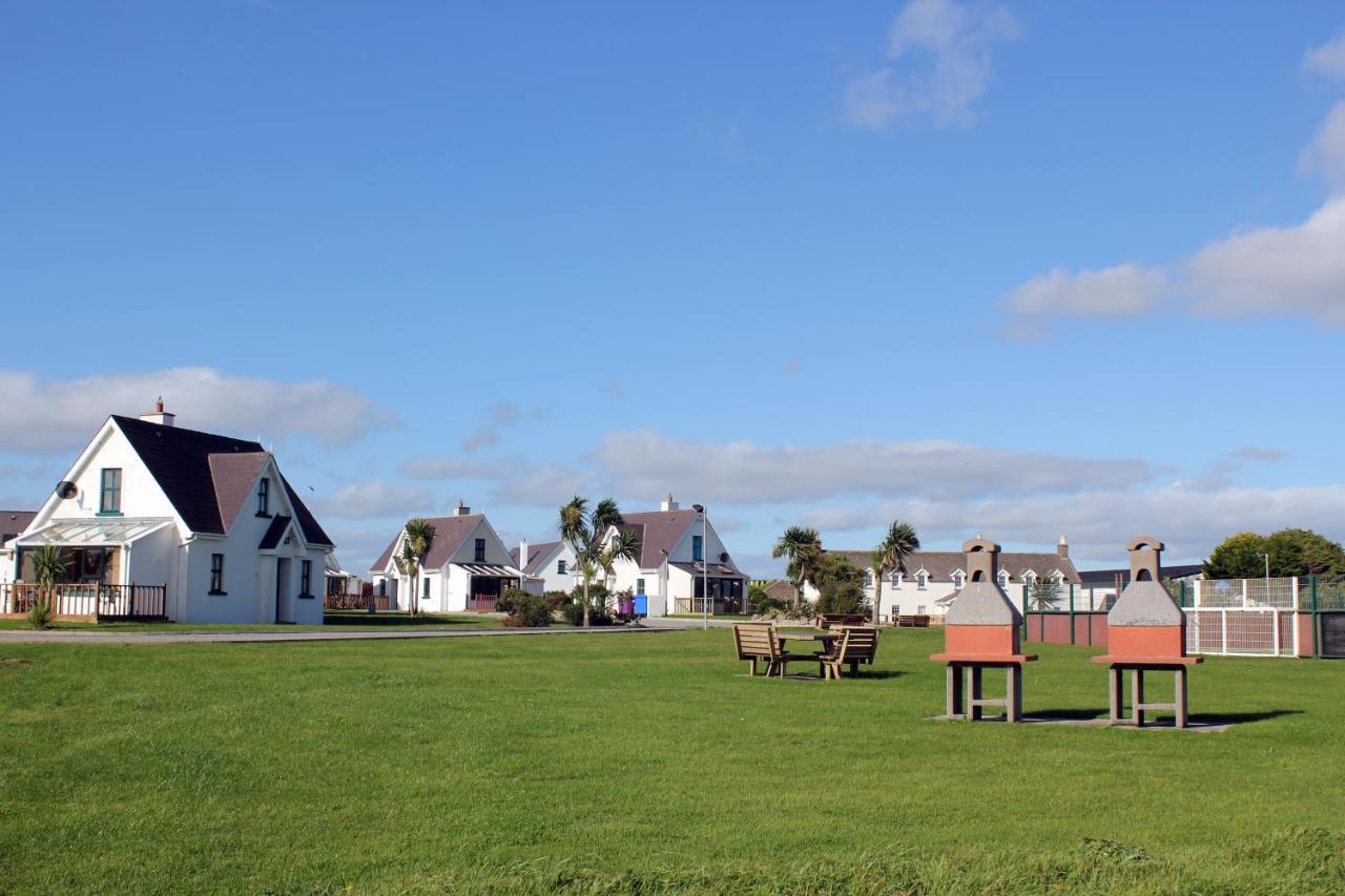 Hookless Holiday Homes Fethard-on-Sea Exterior foto